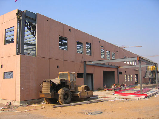 Yeni Yalıtım Panelli Ön Üretimli Çelik Yapı Binaları İnşaatı