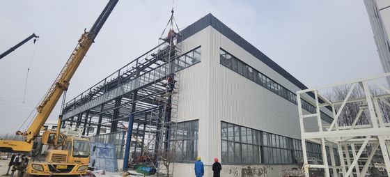 Çelik Yapı Binası Çok Açıklıklı Depo İnşaatı Boyama Yüzeyi