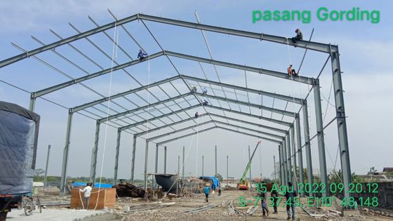 Sıcak Satış Prefabrik Çelik Atölyesi Bina Metal Galvanizli Portal Çerçeve İnşaat Depolama