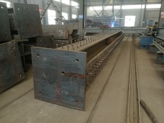 İnşaat Prefabrik Çelik Yapı H Bölümü Sütun Çubuk Düşük Alaşım Boyalı / Galvanize