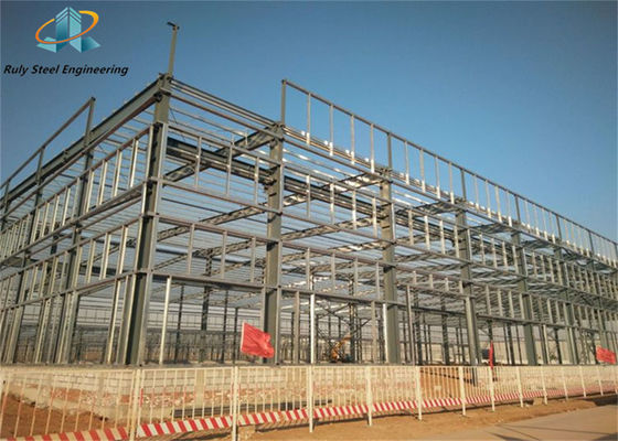 Özgür Tasarım Prefabrik Çelik Yapı Bina İnşaat Malzemeleri Depo Büyük Aralık Prefabrik Metal Binalar