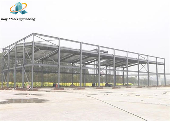 Q355b Çelik Yapı Çok Aralıklı Depo / Prefabrik Bina / Lastik Fabrikası
