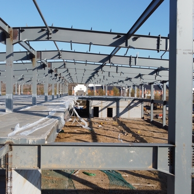 Cam Yün Sandviç Panelleri ile Prefab Çelik Yapı Depo