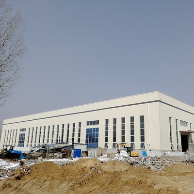 H-Bölümü kirişleri ile hazırlanmış hafif çelik depo binası