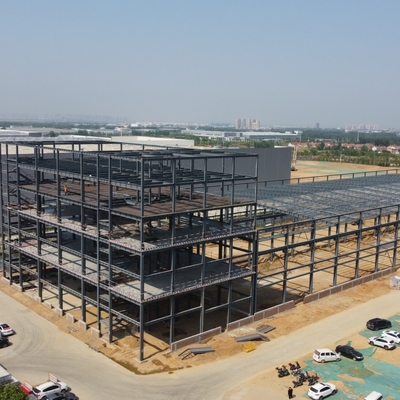 Büyük Aralıklı Çoklu Çatı ile Prefabrik Çelik Yapı Depo