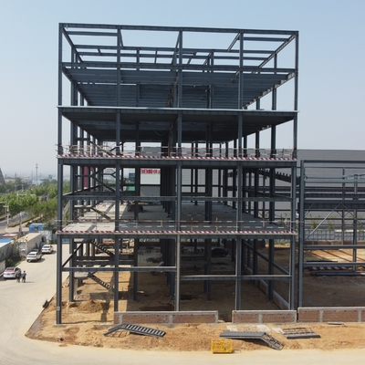 Büyük Aralıklı Çoklu Çatı ile Prefabrik Çelik Yapı Depo