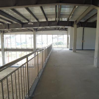 Gösteri odası ve ofis için Mezzanine ile çok fonksiyonel Çelik Yapı Depo