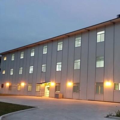 Çok katlı yüksek katlı moda tasarımı prefabrik çelik yapısı ofis binası