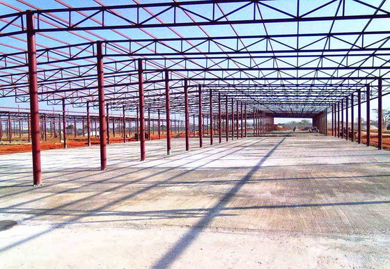 Portal Çerçeve Prefab Pre-montajlı Çelik Atölyesi Binanı Depo Garajı Sıcak olarak yuvarlanmış bölüm İnşaat